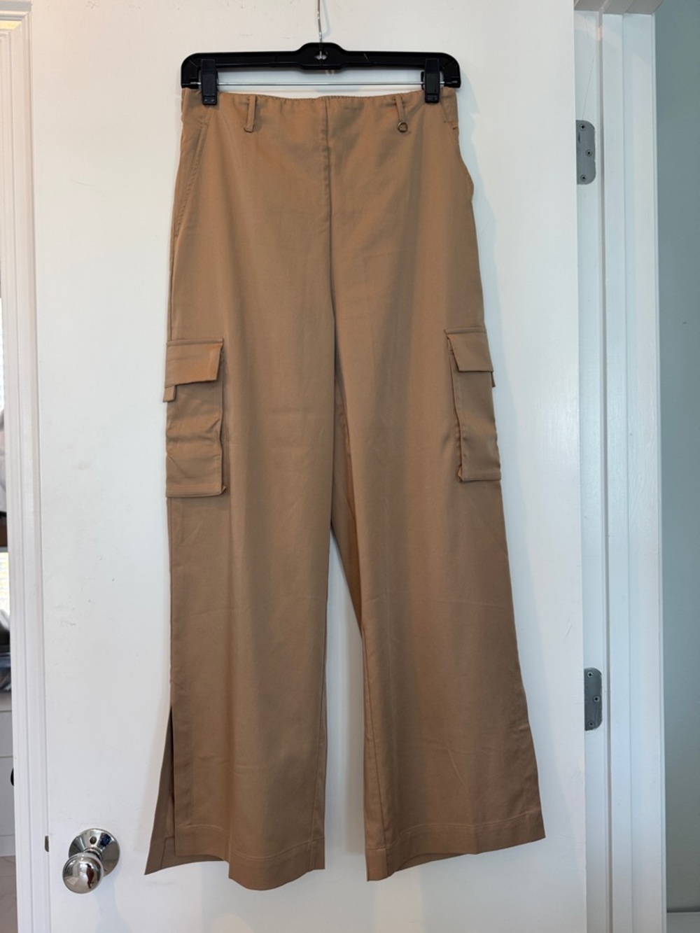 Lyssé Calypso Cargo Pants - size S